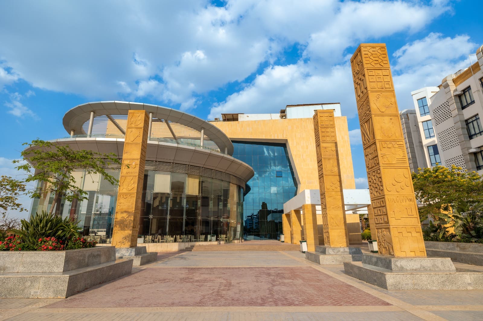 Gallery 10 Gallery 10